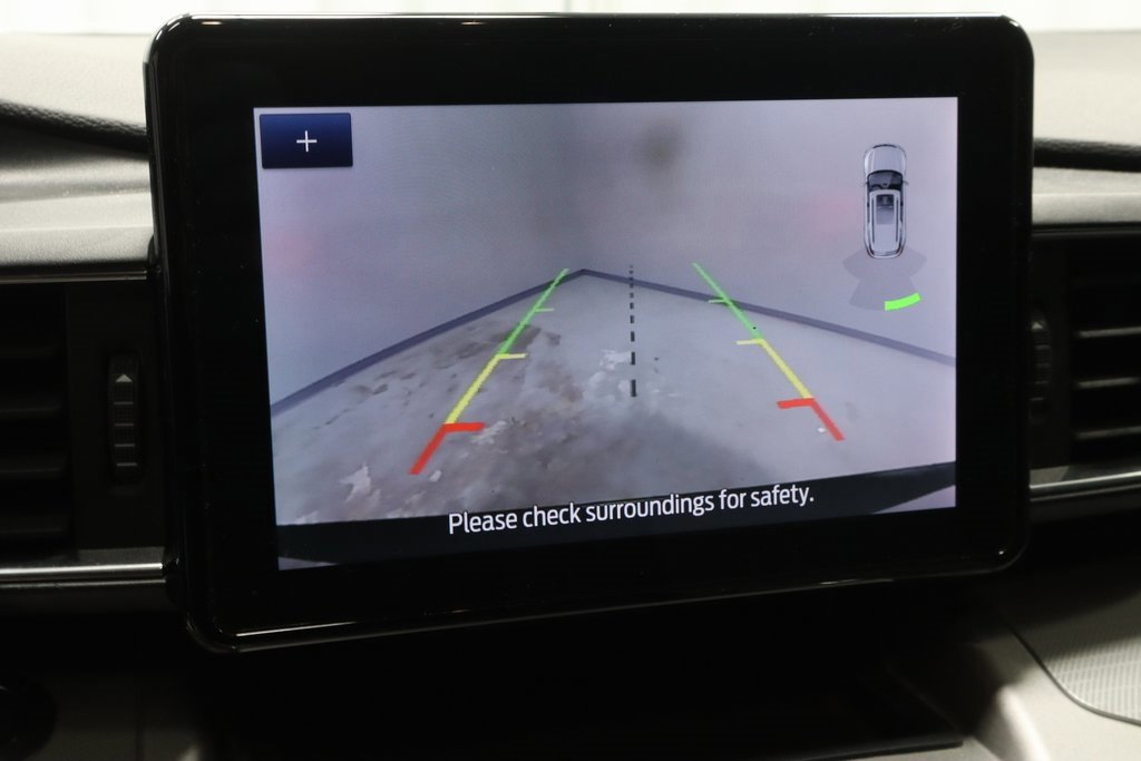 Certified 2022 Ford Explorer XLT w/ Equipment Group 202A image 10