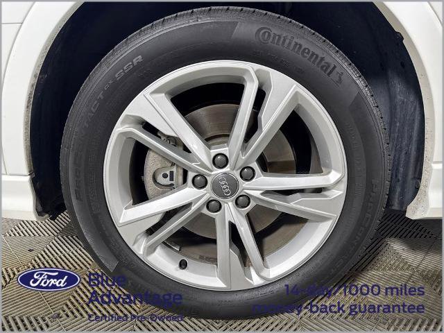 Used 2020 Audi Q3 2.0T Premium w/ Convenience Package AWD/4WD image 13
