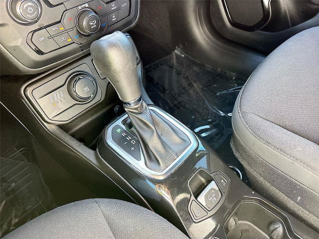 Used 2022 Jeep Renegade Altitude AWD/4WD image 18
