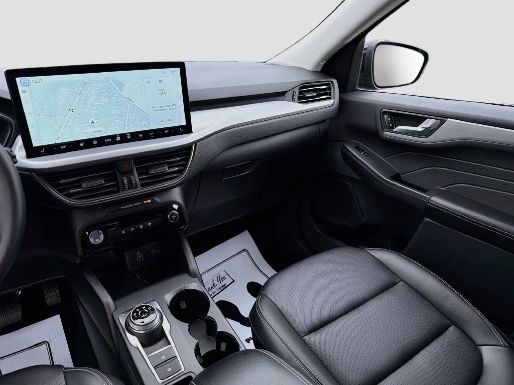 Certified 2025 Ford Escape Platinum AWD/4WD image 25