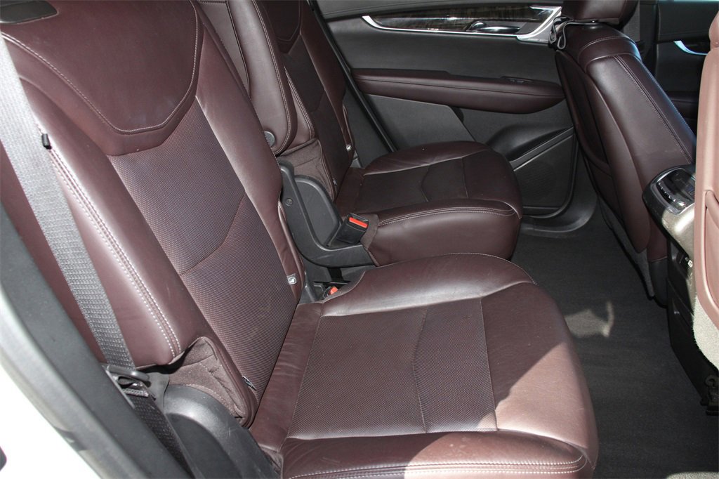 Used 2020 Cadillac XT6 Premium Luxury image 25