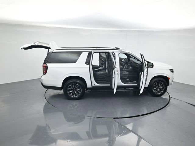 Used 2023 Chevrolet Suburban Z71 w/ Luxury Package image 49