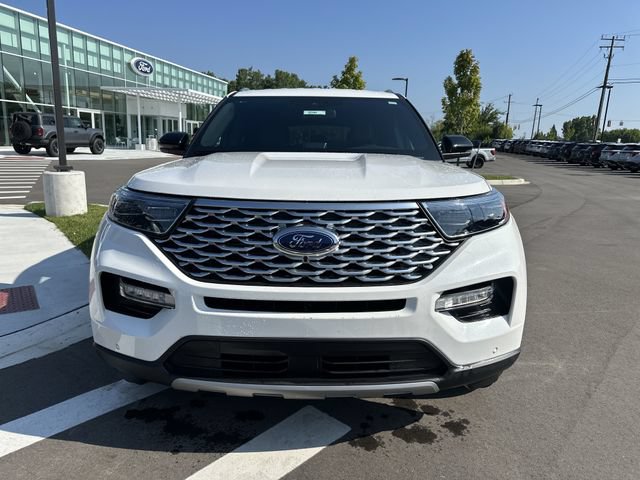 Certified 2023 Ford Explorer Platinum w/ Technology Package AWD/4WD image 8