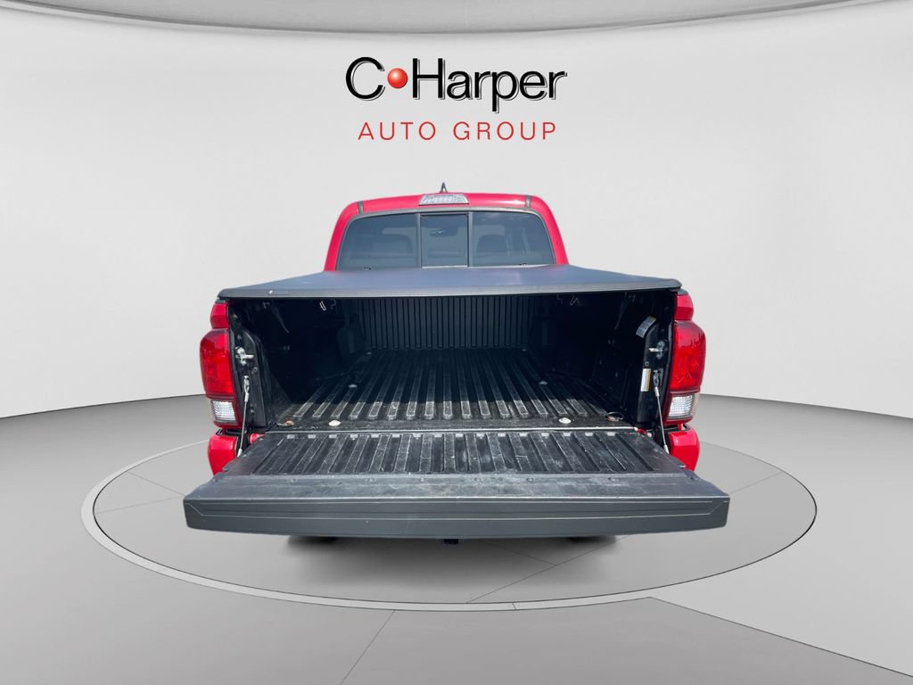 Used 2022 Toyota Tacoma SR AWD/4WD image 15