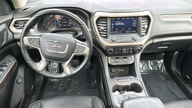 Used 2023 GMC Acadia Denali w/ Denali Technology Package image 22
