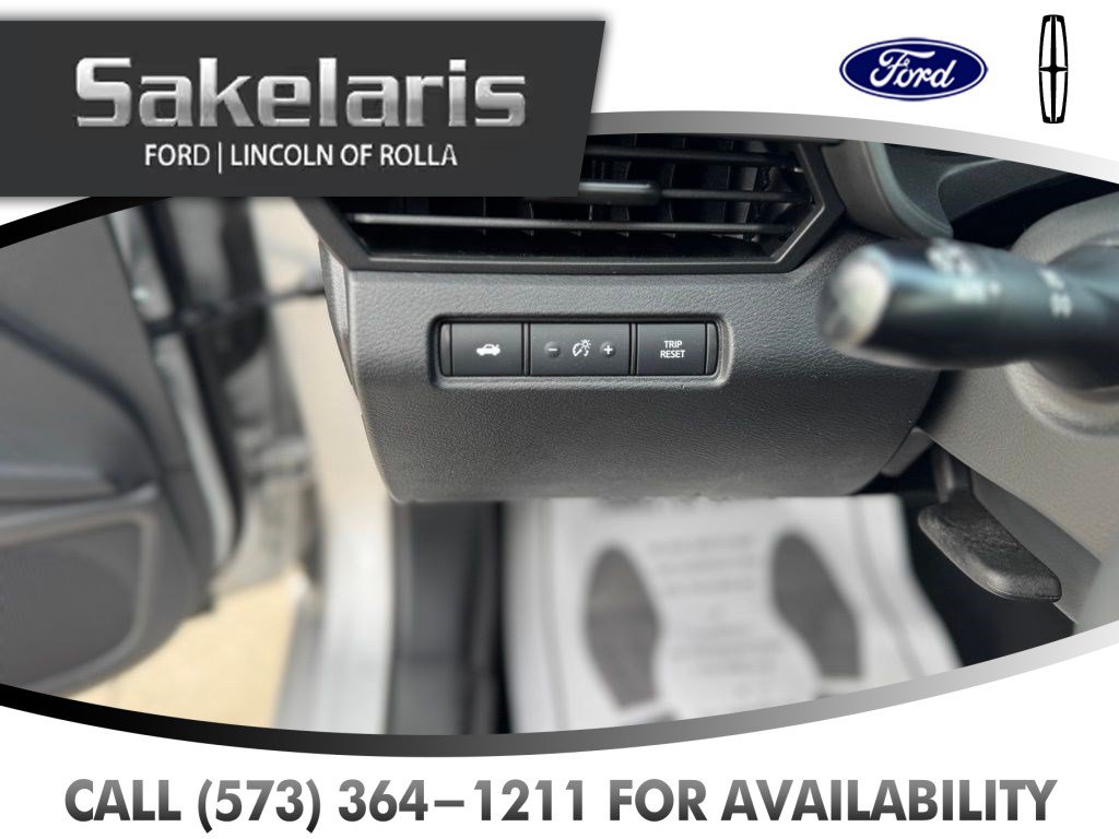 Used 2024 Nissan Altima 2.5 SV FWD image 14