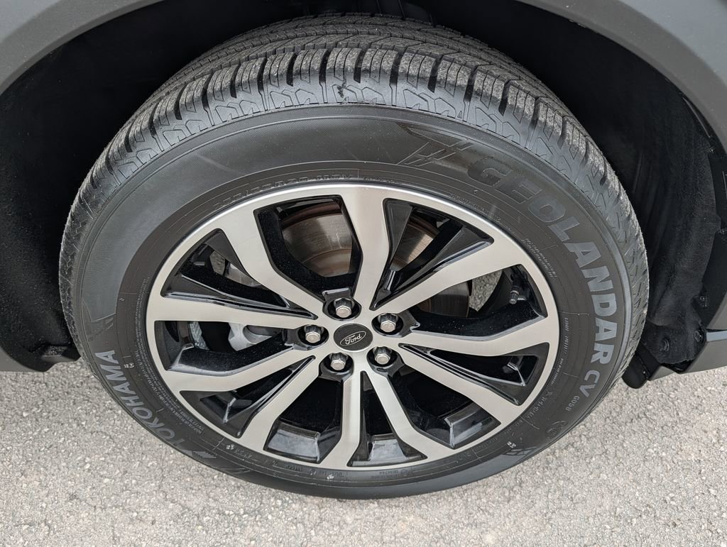 Certified 2022 Ford Explorer ST-Line RWD image 30