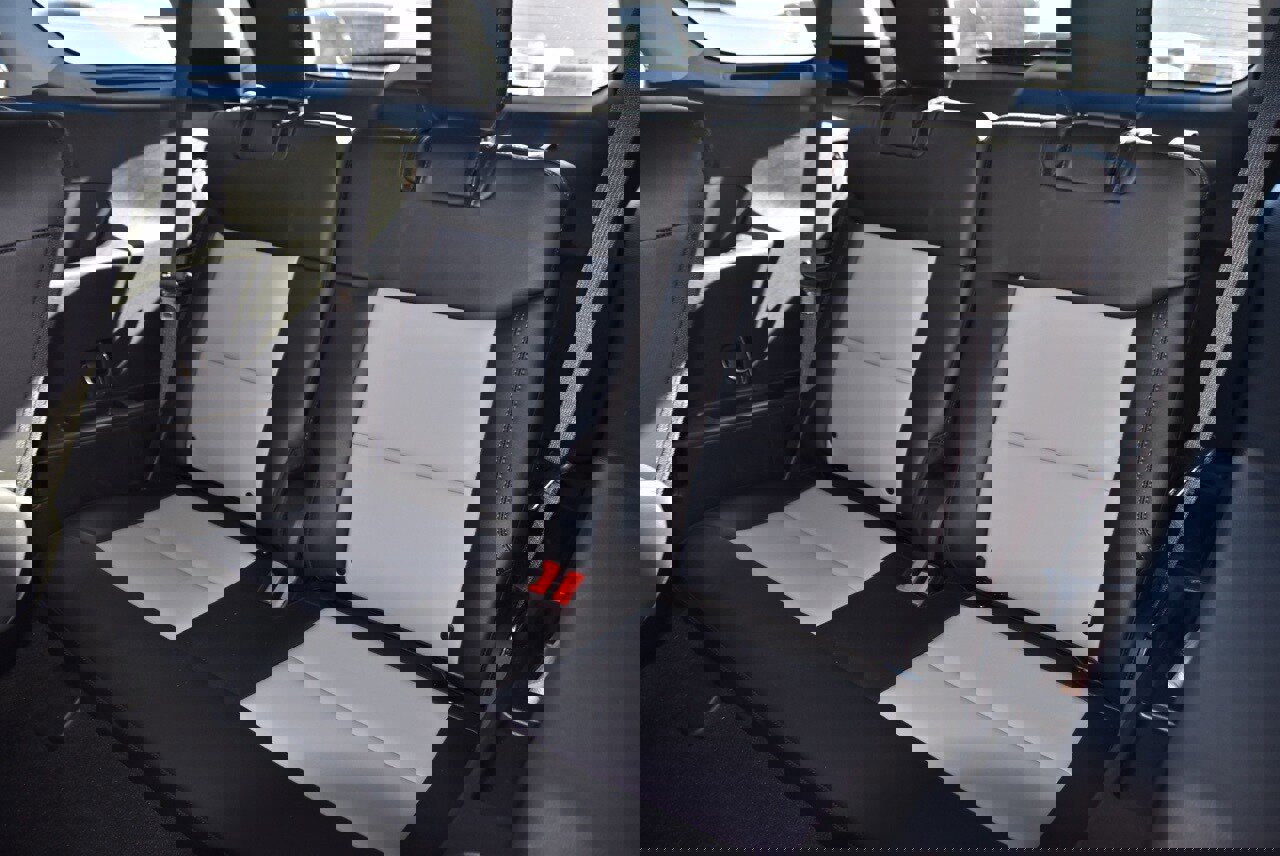 Certified 2022 Ford Explorer XLT w/ Equipment Group 202A image 11