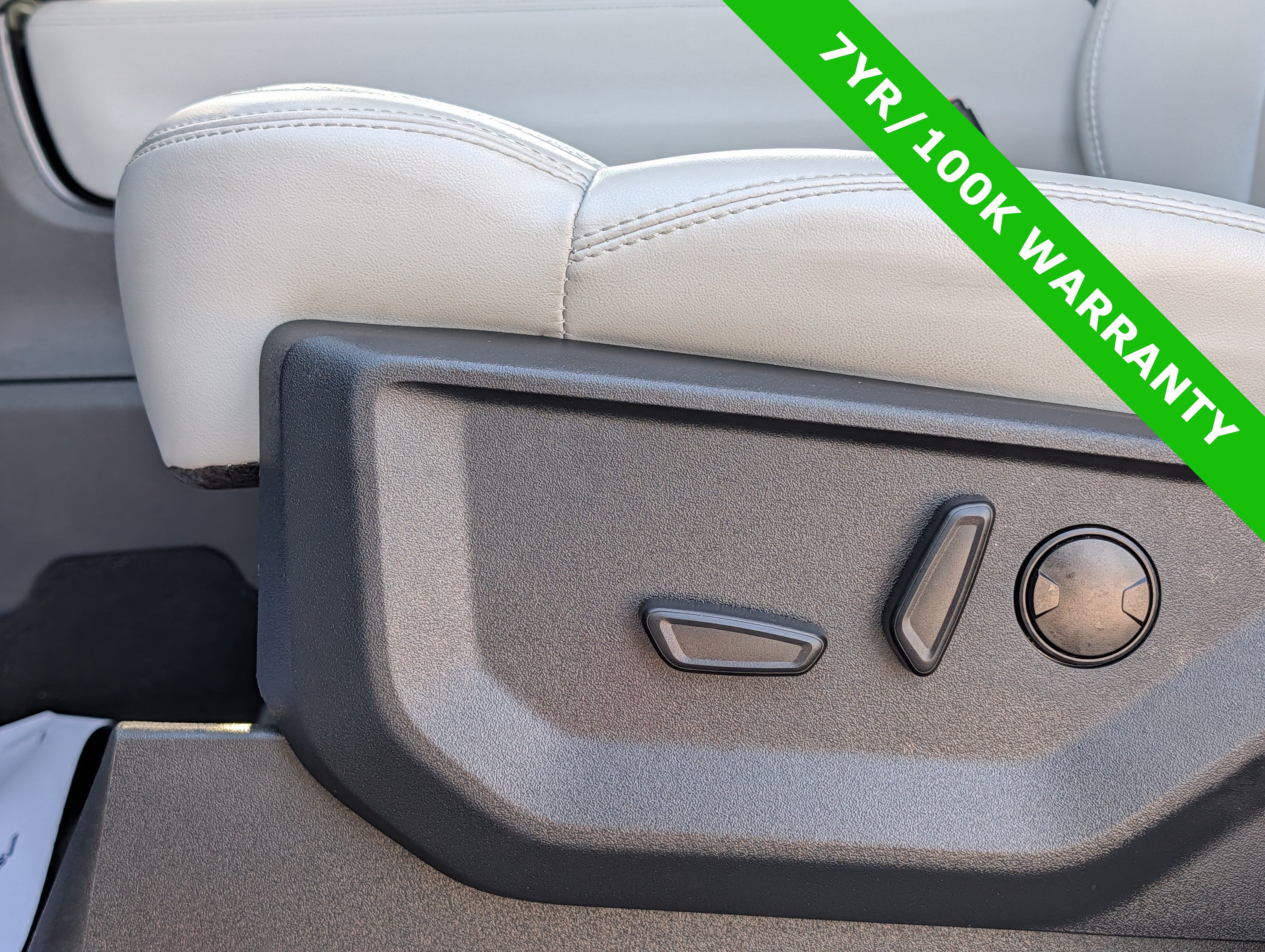 Certified 2025 Ford Expedition Platinum AWD/4WD image 27