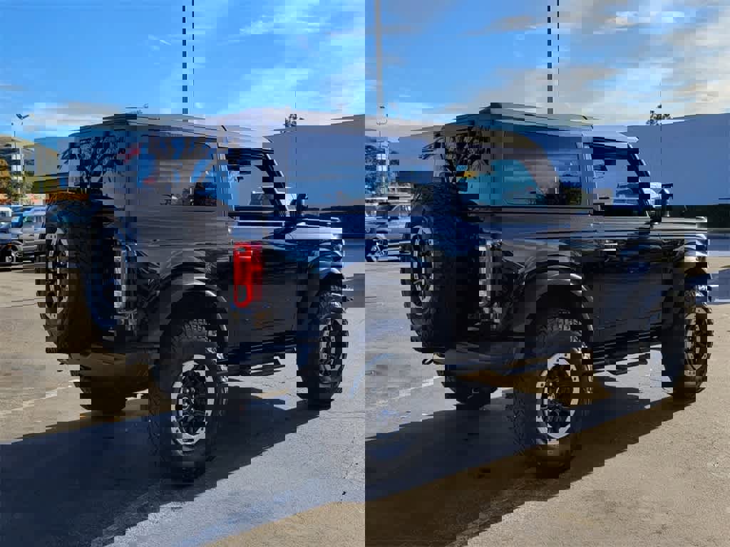 Certified 2023 Ford Bronco Black Diamond w/ Sasquatch Package image 5