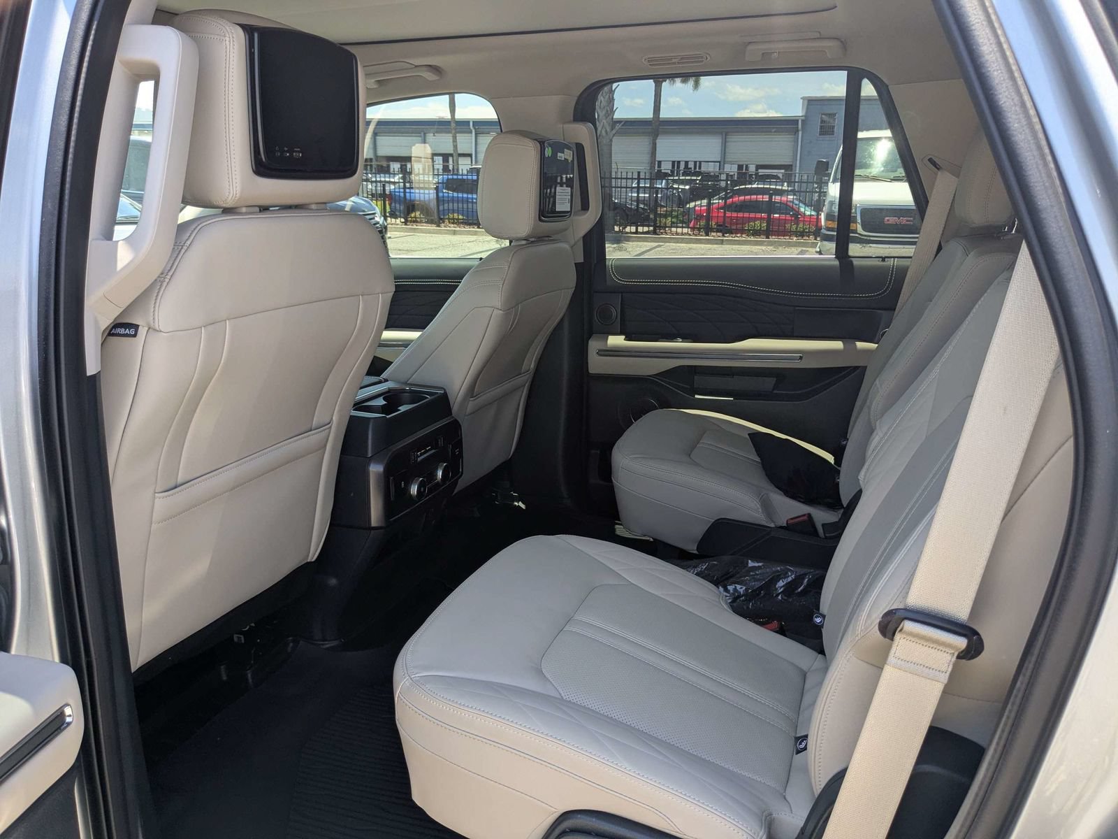 Certified 2023 Ford Expedition Platinum AWD/4WD image 15