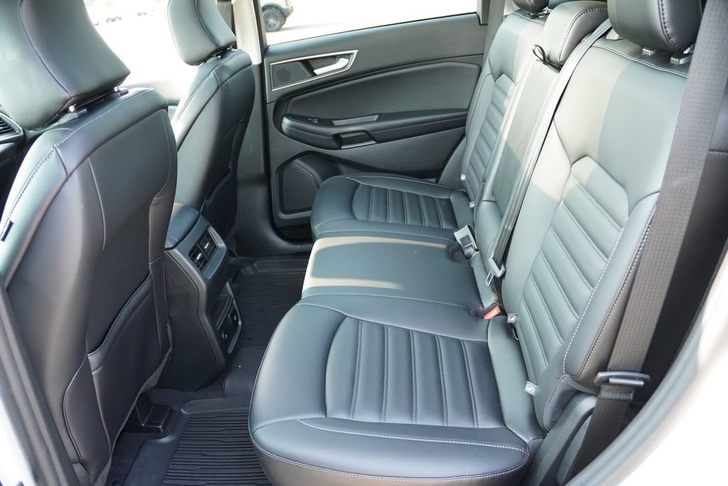 Certified 2024 Ford Edge SEL w/ Convenience Package AWD/4WD image 17