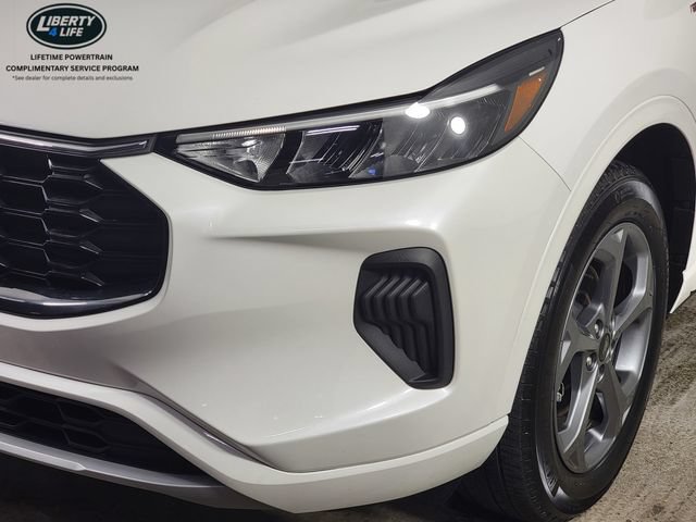 Certified 2024 Ford Escape ST-Line w/ Tech Pack #1 AWD/4WD image 10
