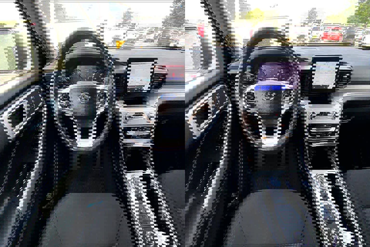 Certified 2024 Ford Explorer XLT image 6