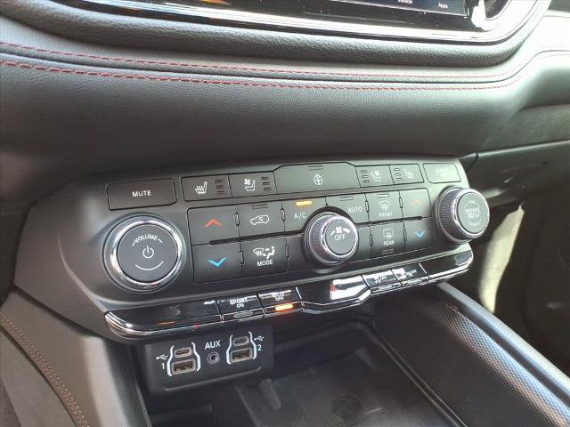 Used 2022 Dodge Durango R/T w/ Blacktop Package AWD/4WD image 14