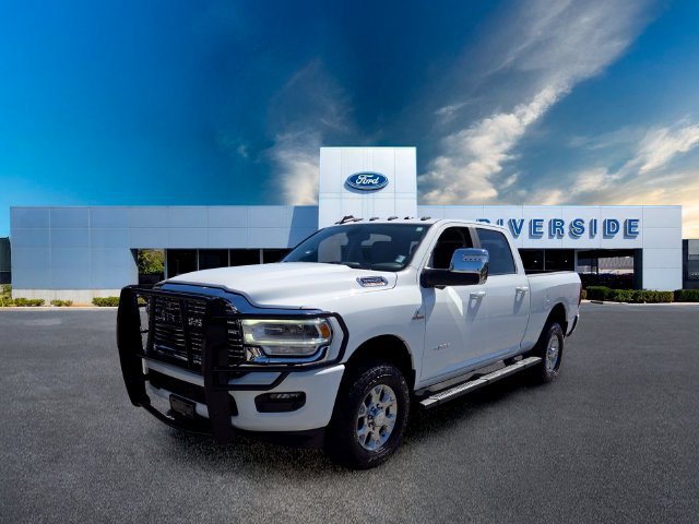 Used 2024 RAM 3500 Laramie AWD/4WD image 3