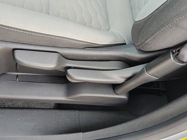 Used 2019 Chevrolet Equinox LS image 24