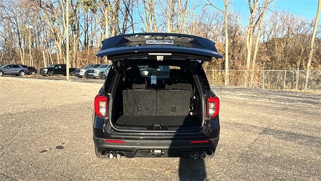 Certified 2023 Ford Explorer ST w/ Equipment Group 401A image 5