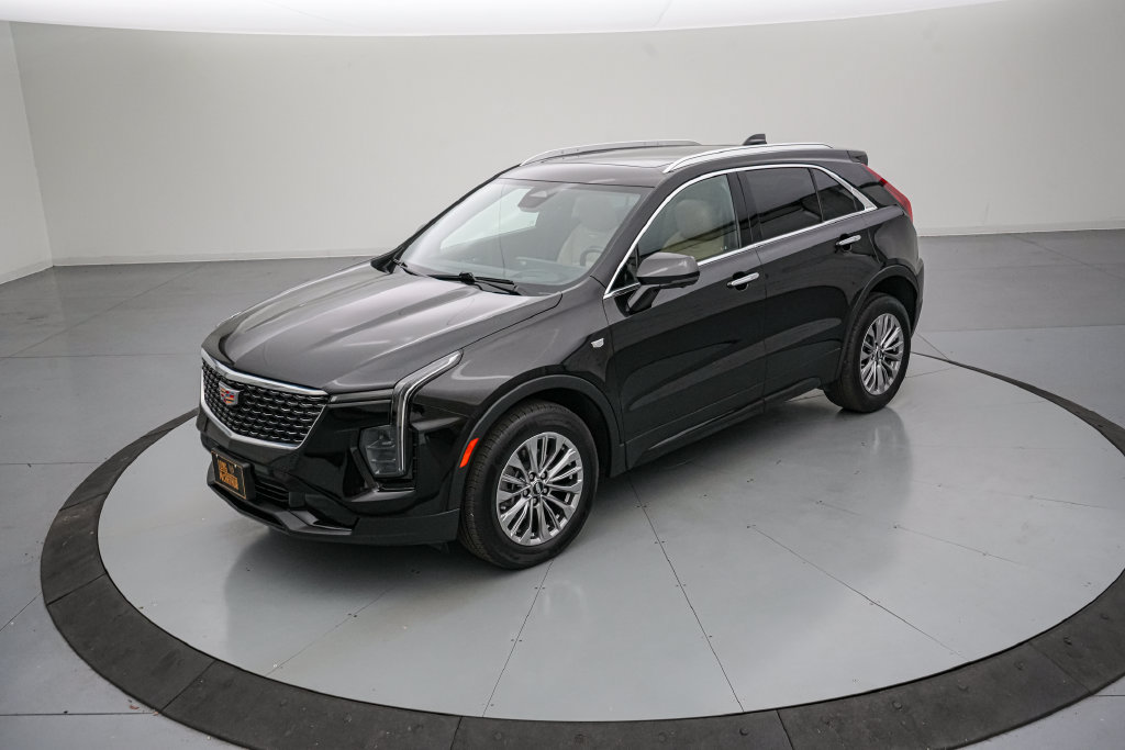 Used 2024 Cadillac XT4 Premium Luxury w/ Active Safety Package AWD/4WD image 8