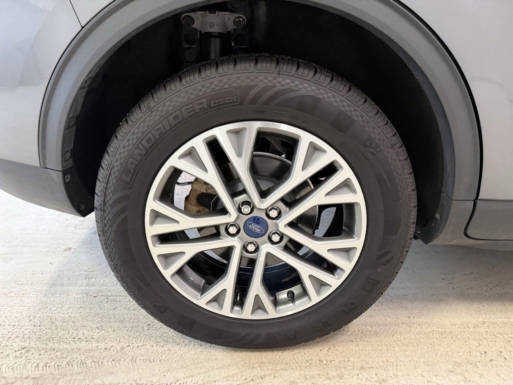 Certified 2022 Ford Escape SEL image 10