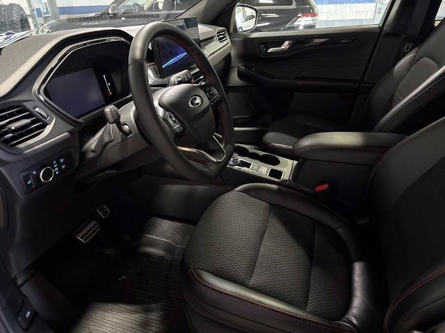 Certified 2023 Ford Escape ST-Line AWD/4WD image 11