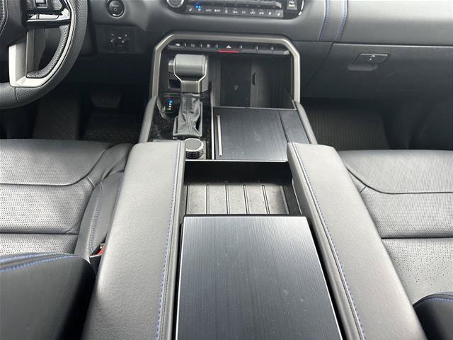 Used 2026 Toyota Sequoia Platinum AWD/4WD image 32