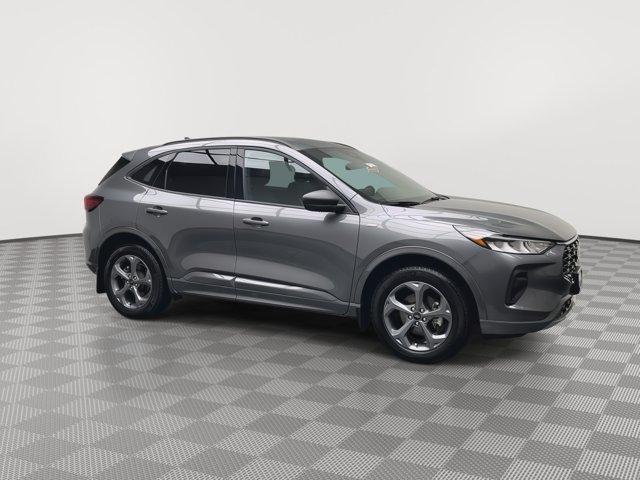 Certified 2024 Ford Escape ST-Line w/ Tech Pack #1 AWD/4WD image 40