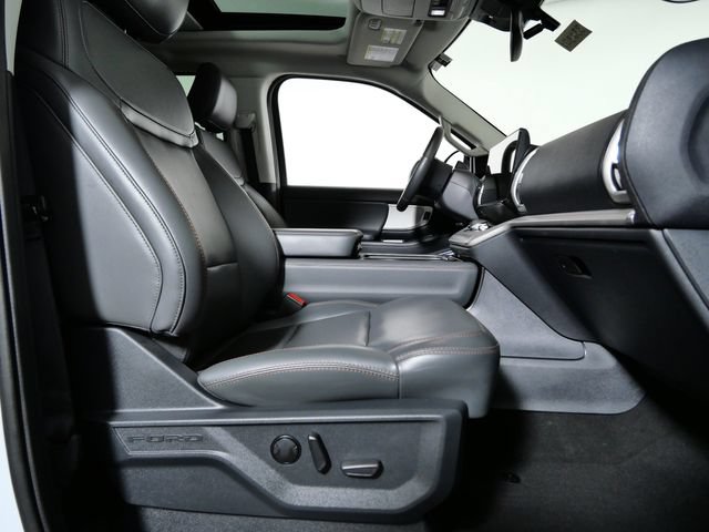 Certified 2025 Ford Expedition Active AWD/4WD image 12