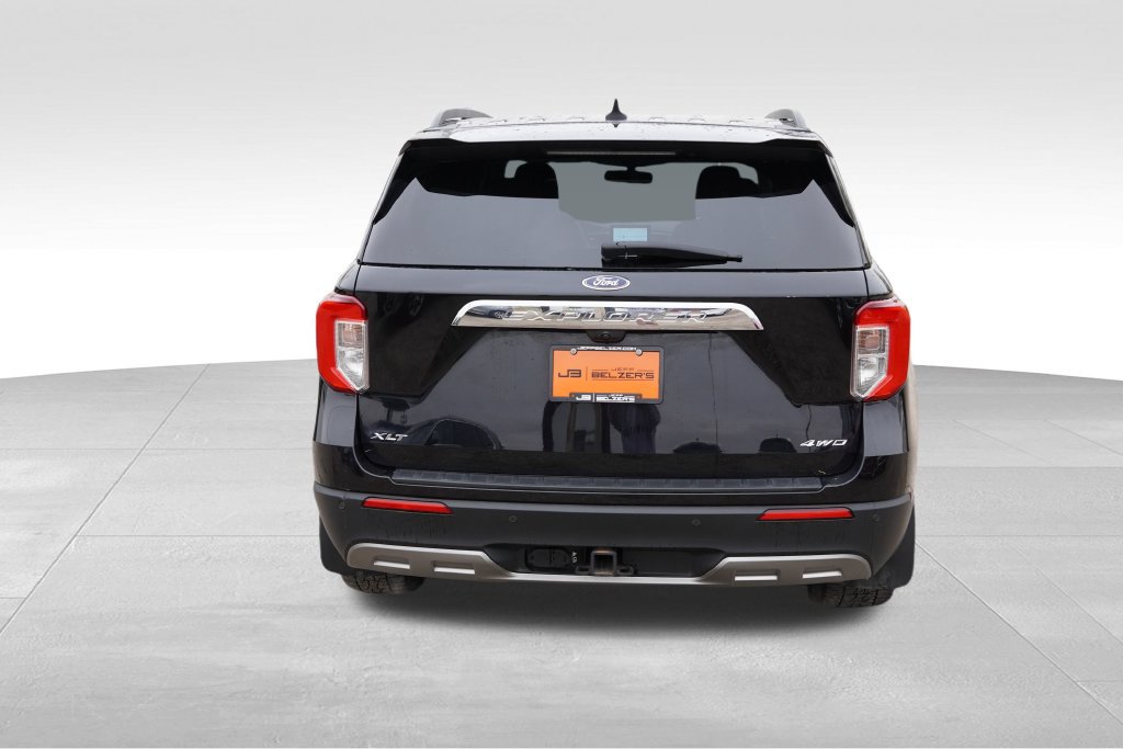 Certified 2022 Ford Explorer XLT w/ Equipment Group 202A AWD/4WD image 7