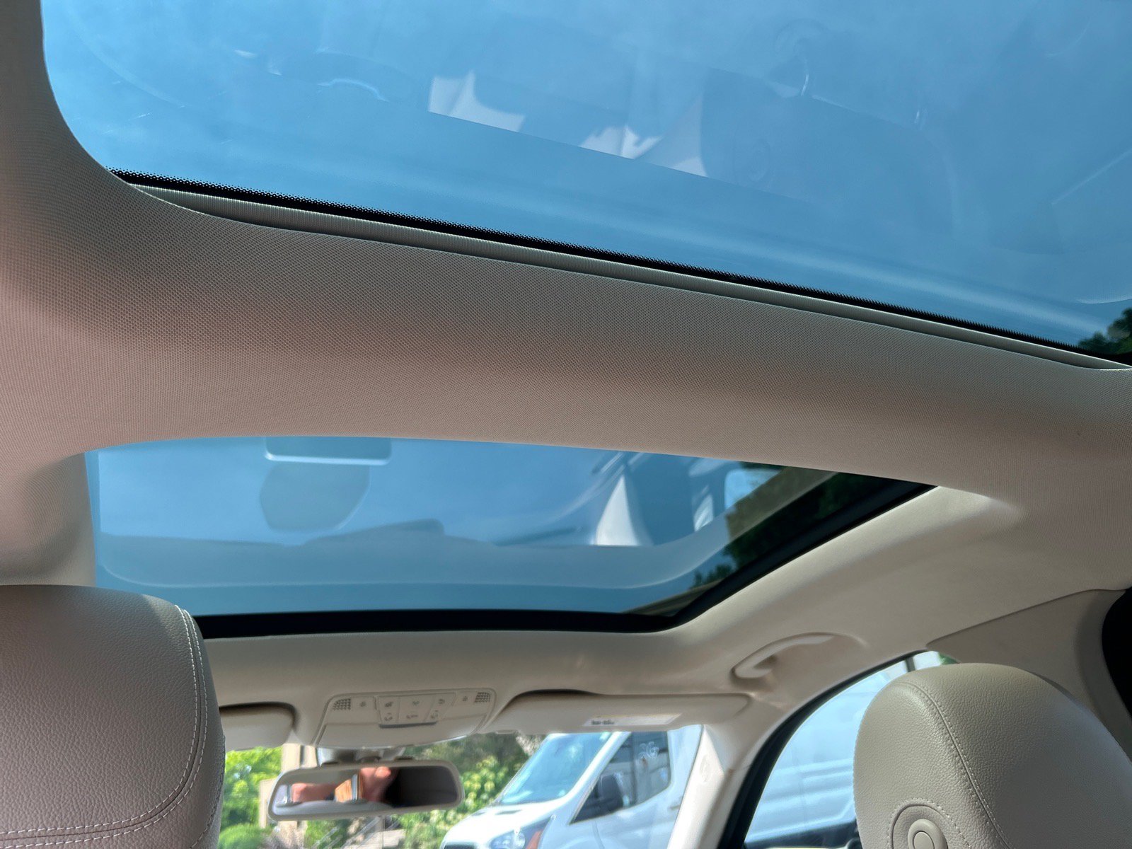 Used 2018 Mercedes-Benz GLC 300 4MATIC image 7