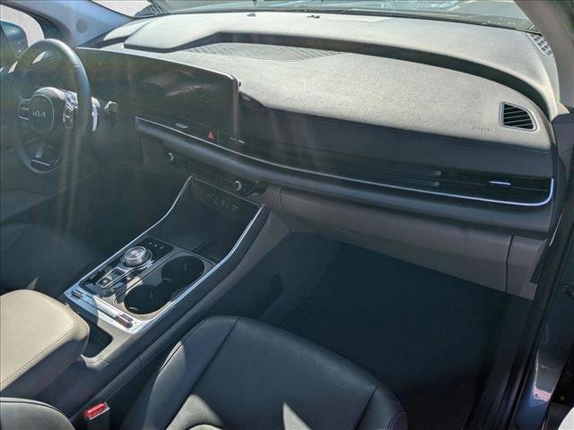 Used 2025 Kia Carnival SX image 21