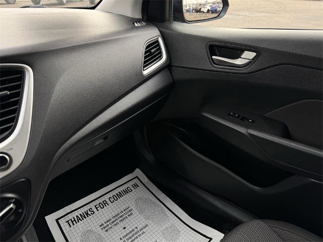 Used 2021 Hyundai Accent SE image 27