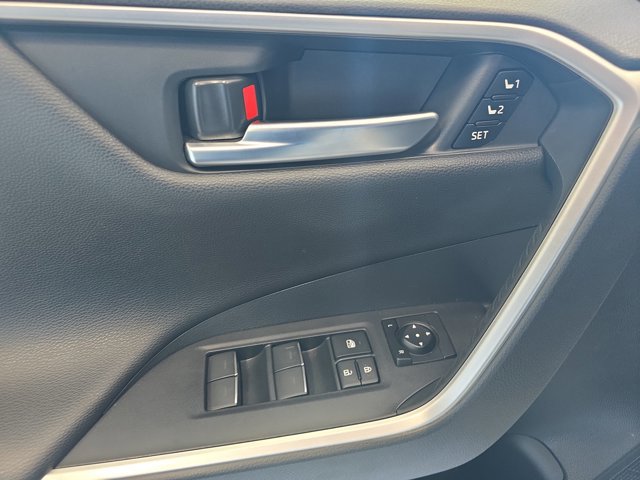 Used 2024 Toyota RAV4 XSE image 6