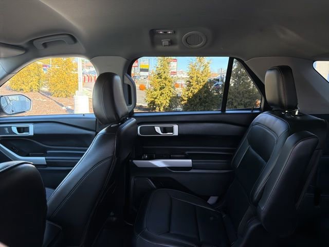 Certified 2022 Ford Explorer XLT w/ Equipment Group 202A image 23