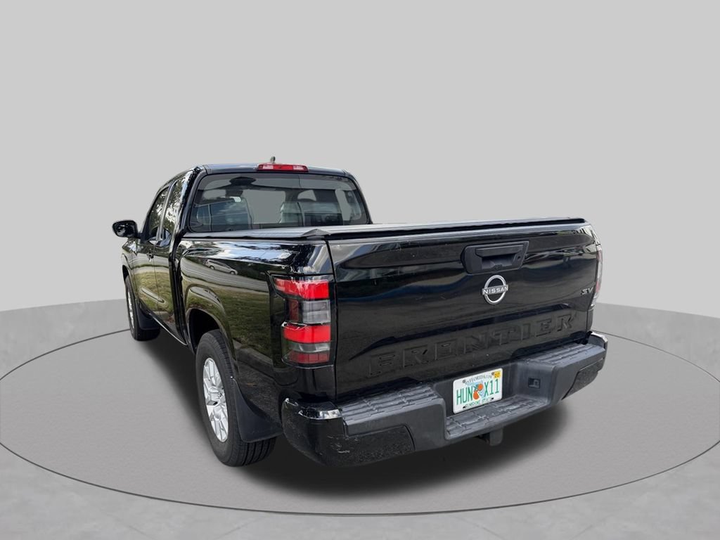 Used 2022 Nissan Frontier SV RWD image 2