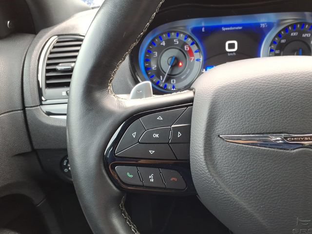 Used 2022 Chrysler 300 S w/ Comfort Group RWD image 18