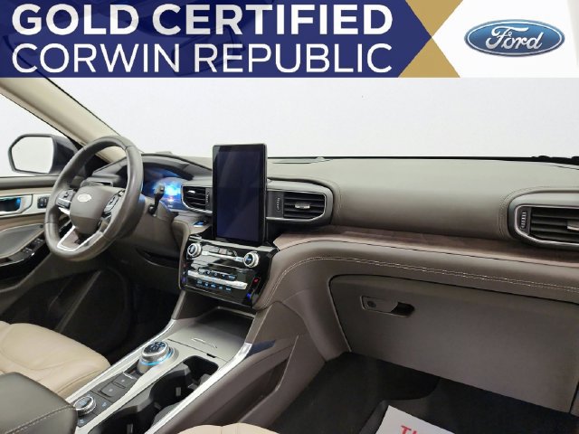 Certified 2023 Ford Explorer Platinum w/ Technology Package AWD/4WD image 34