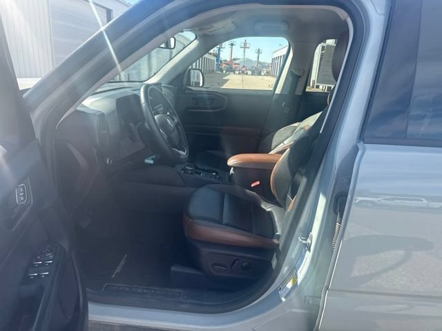 Certified 2022 Ford Bronco Sport Outer Banks w/ Tech Package AWD/4WD image 3