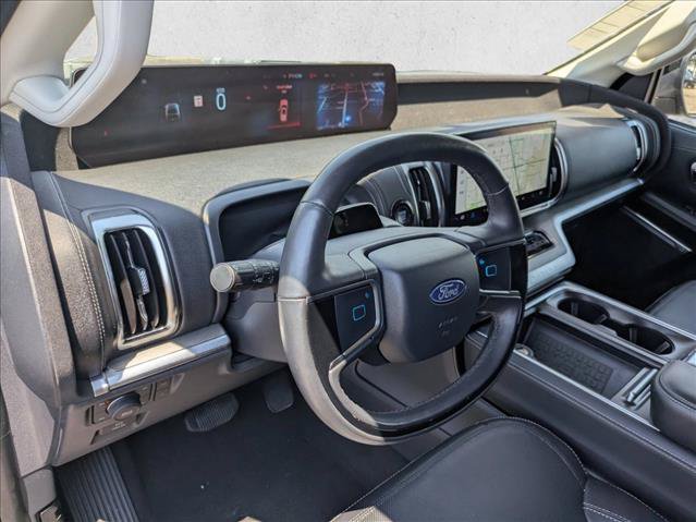 Certified 2025 Ford Expedition Platinum AWD/4WD image 15