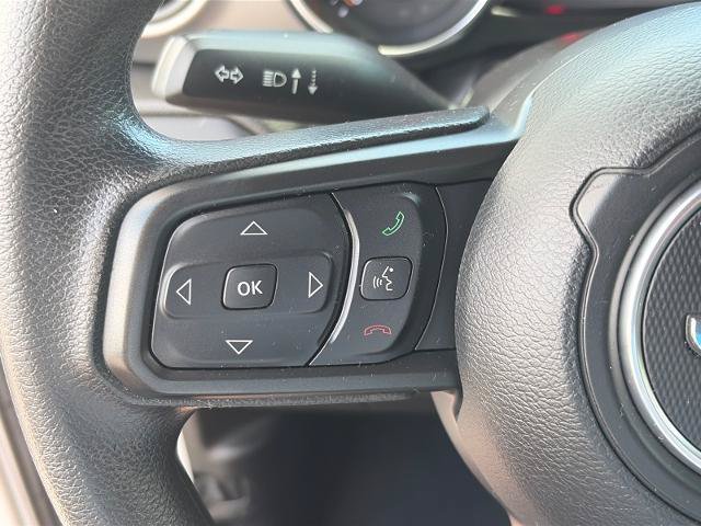 Used 2022 Jeep Wrangler Sport AWD/4WD image 17