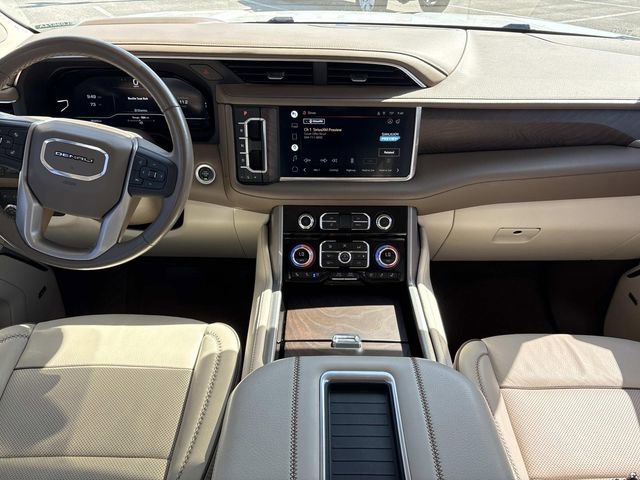 Used 2022 GMC Yukon Denali AWD/4WD image 16