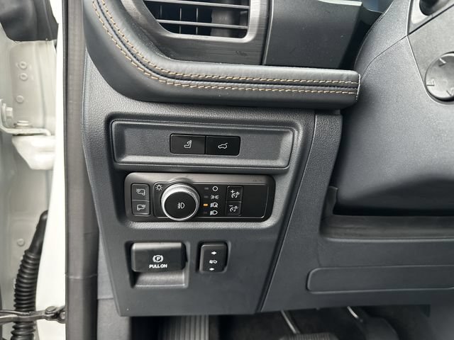 Certified 2023 Ford Expedition Platinum AWD/4WD image 30