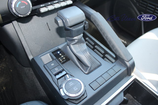 Used 2025 Toyota Tacoma SR5 AWD/4WD image 16