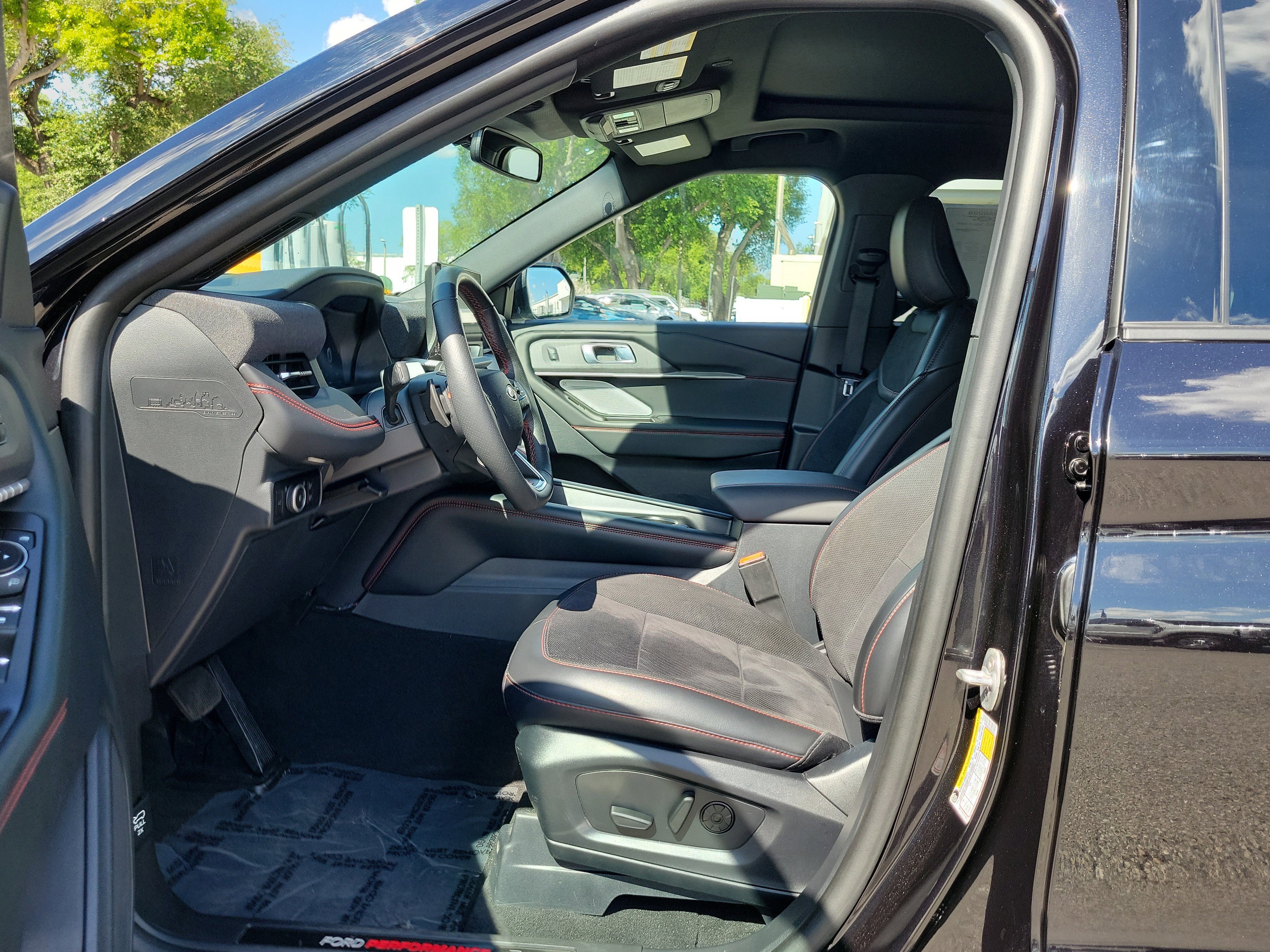 Certified 2025 Ford Explorer ST w/ Sun And Sound Package image 22