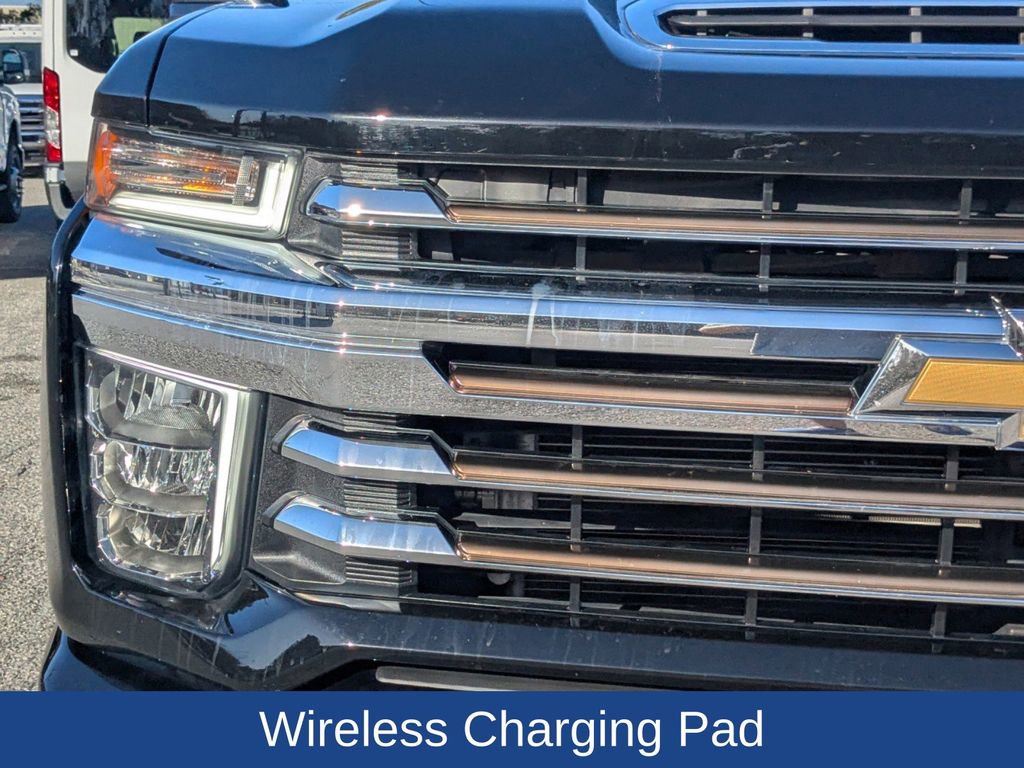 Used 2022 Chevrolet Silverado 2500 High Country w/ Z71 Off-Road Package image 11