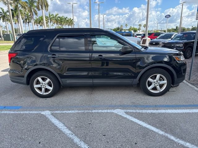 Certified 2018 Ford Explorer FWD image 4