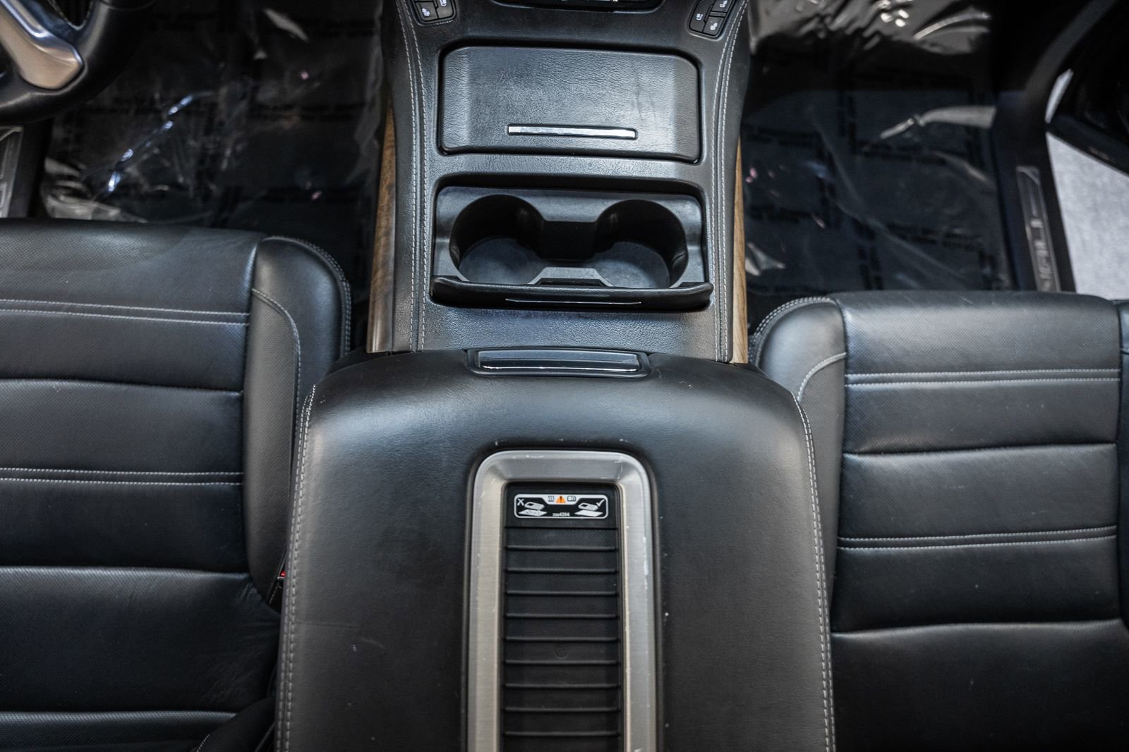 Used 2018 GMC Yukon Denali image 29