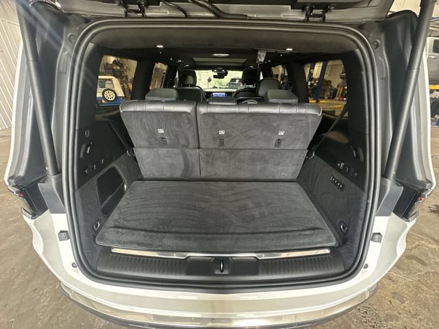 Used 2022 Jeep Grand Wagoneer Series III AWD/4WD image 25