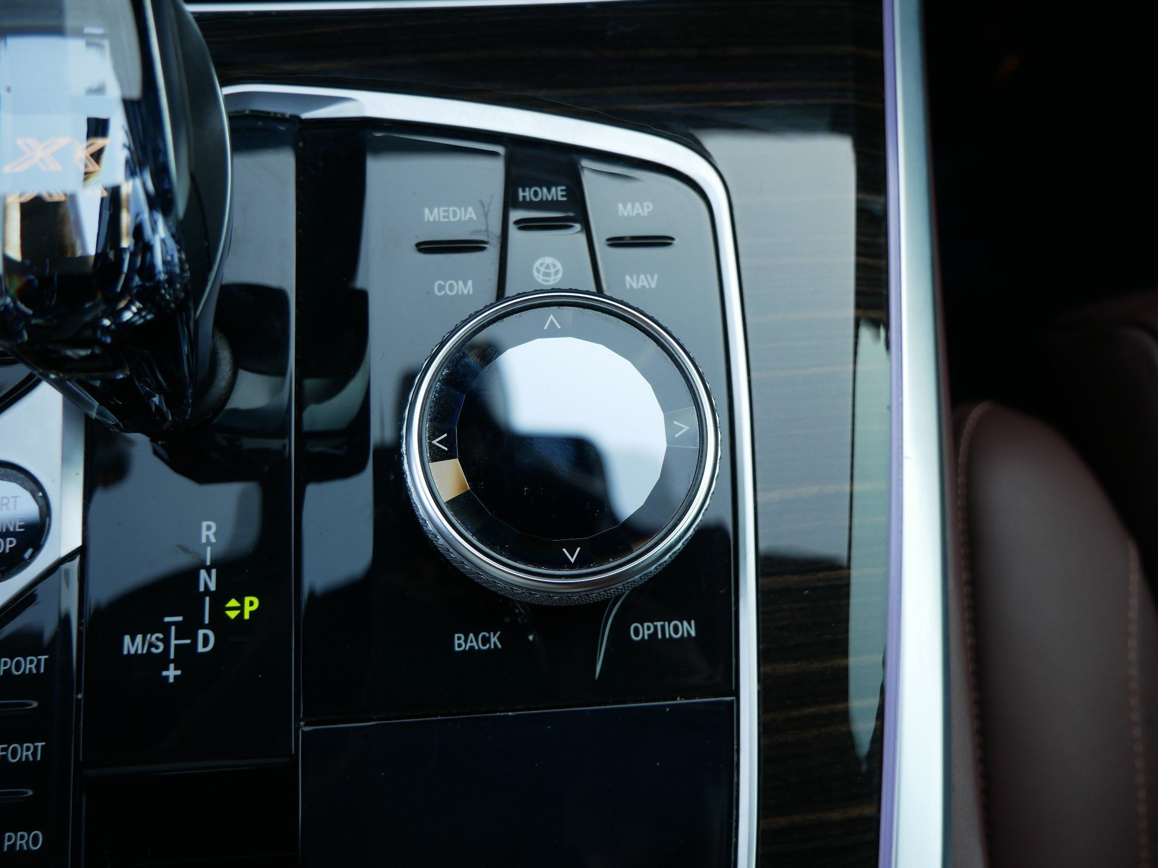 Used 2021 BMW X5 xDrive40i w/ M Sport Package image 48