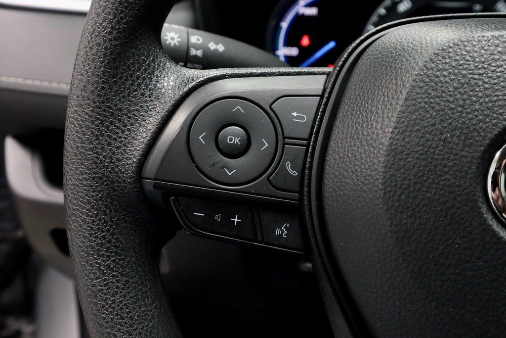 Used 2025 Toyota RAV4 XLE image 27